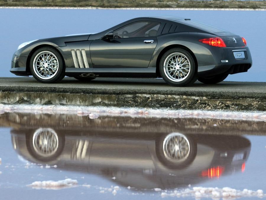 Peugeot 907 Concept 2004 года  (фото 11 из 23)